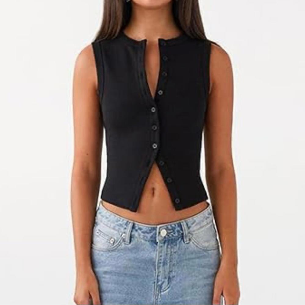 Happily Grey button front tank NWOT